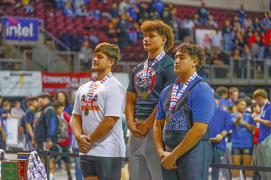 Grants powerlifting team takes home three gold medals at state