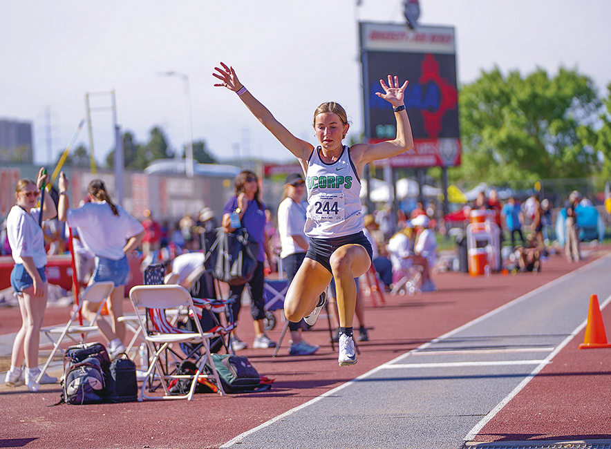 Farmington collects 2 gold, 2 silver medals at state