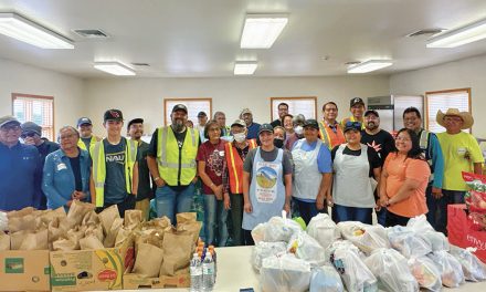 Nez Consulting, La Planta, and chapter officials mobilize direct aid during Oak Ridge Fire
