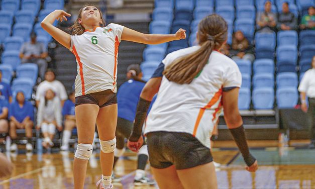 Area teams square off in scrimmage, prep for Window Rock tourney