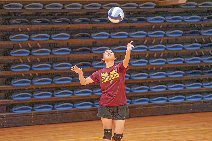 Area teams square off in scrimmage, prep for Window Rock tourney