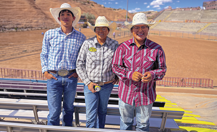 Siblings capture individual team roping crowns