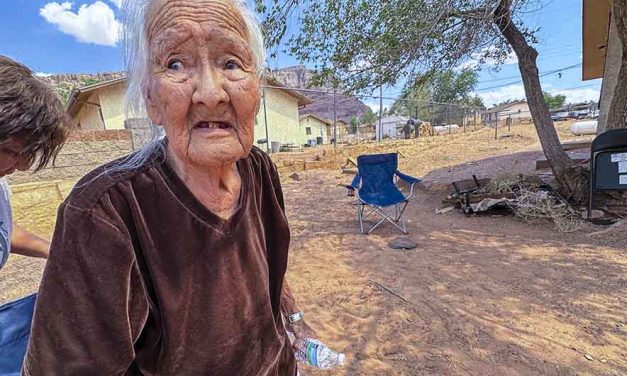 ‘Enough is enough’ Bitter Springs tenants say NHA homes are falling apart