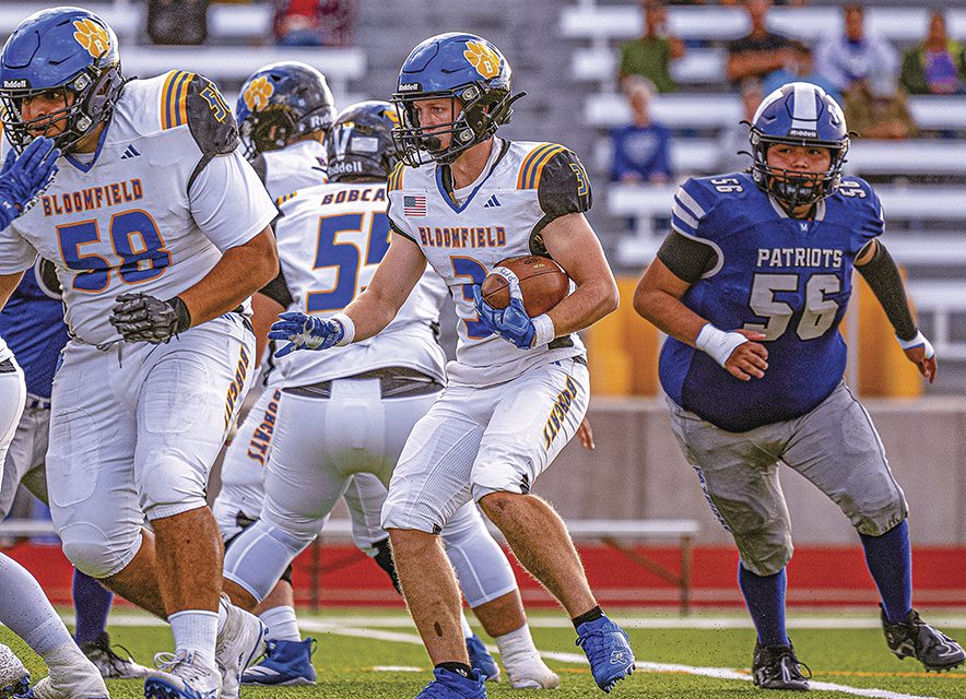 Bloomfield Bobcats bounce back with 59–18 rout of Miyamura