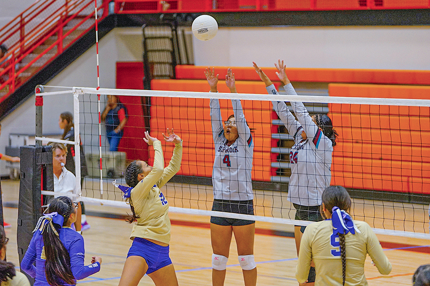 KC girls take gold at 550 Aztec tourney