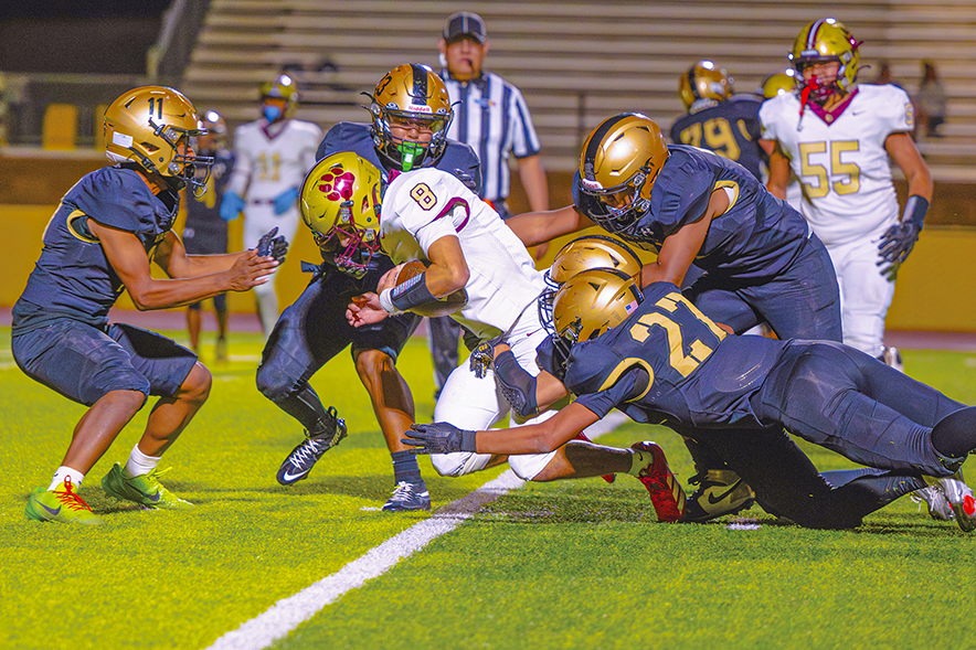 Chinle extends win streak with 22-0 shutout over Winslow