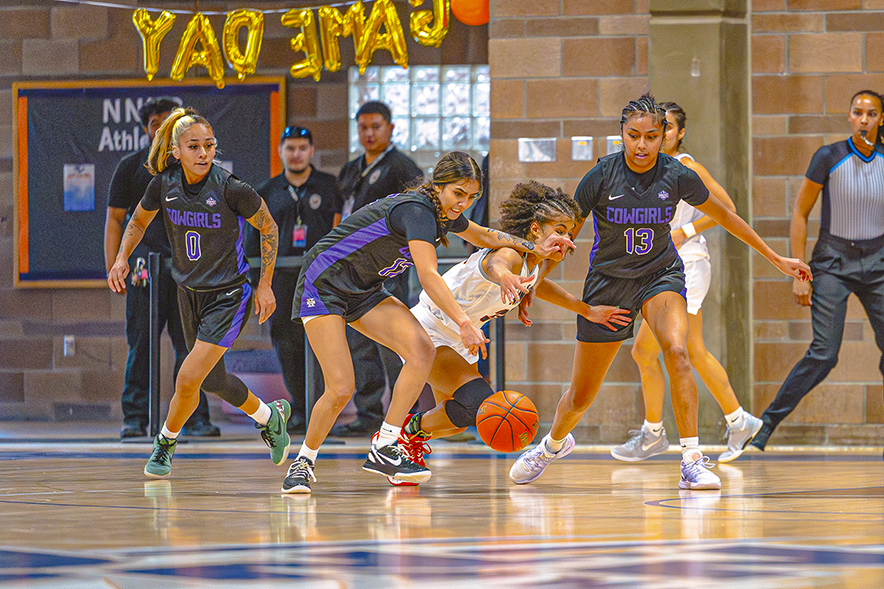 Anitielu sisters lead Navajo core as Highlands Cowgirls open new season