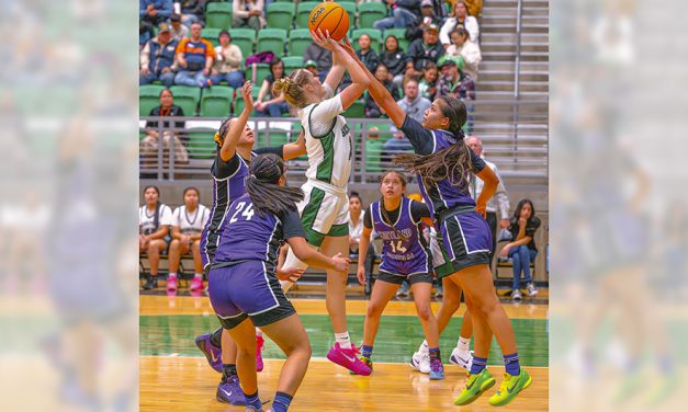 Kirtland Central hands Farmington first loss of the season