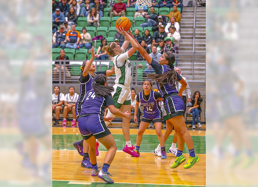 Kirtland Central hands Farmington first loss of the season