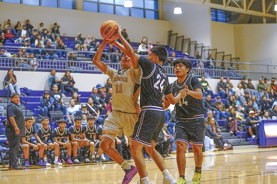 Thoreau’s zone defense stifles Mescalero Apache Chiefs in SENAI title game