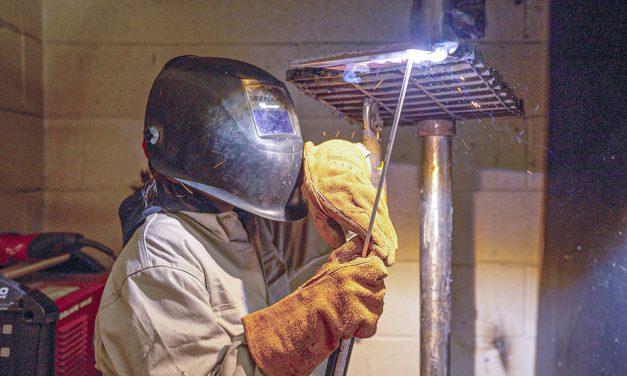 Ganado welding program produces 8 AWS-certified seniors in December testing
