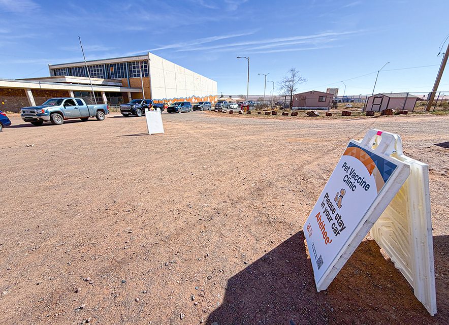 Low-cost mobile clinic expands pet care in Kayenta, Tuba City