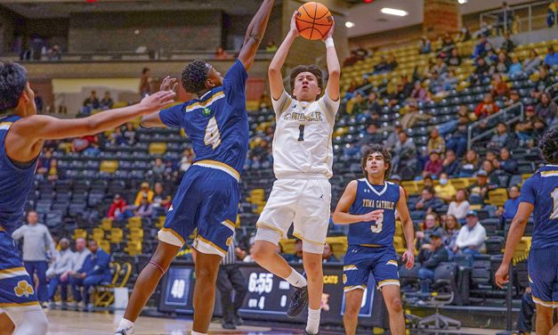 Not done yet: No. 6 Chinle moves into 3A state quarterfinals with 58-53 win over Yuma Catholic