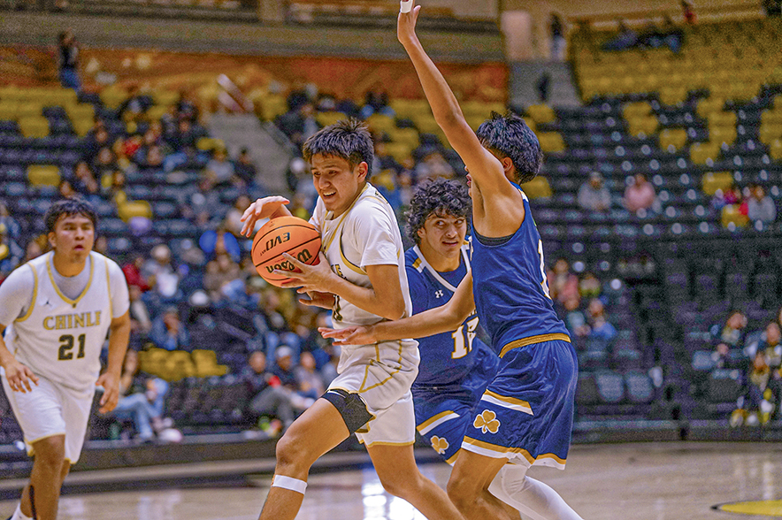 Not done yet: No. 6 Chinle moves into 3A state quarterfinals with 58-53 win over Yuma Catholic