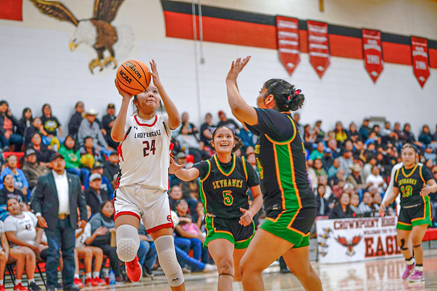 Crownpoint girls thwart Newcomb’s comeback attempt