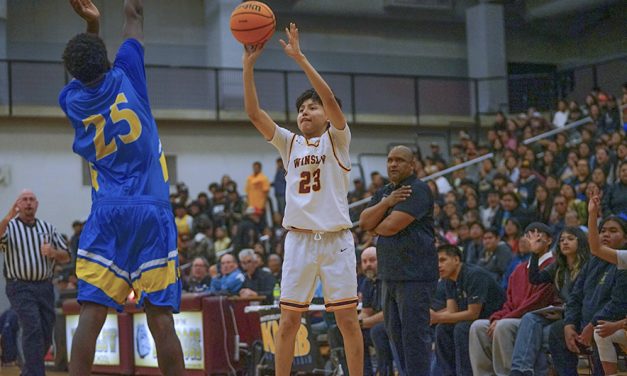 Bulldogs outlast Alchesay in postseason win