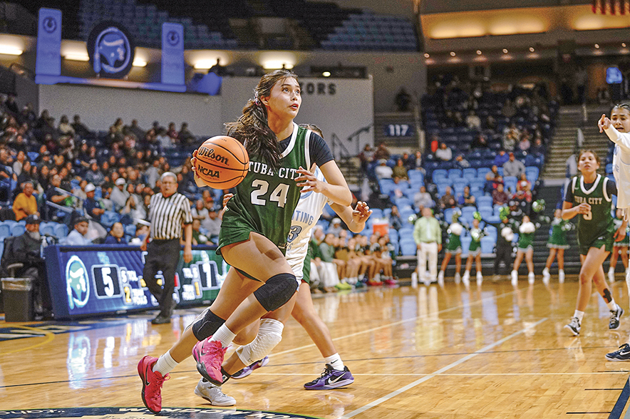 Tuba City phenom Layla Curtis hits 500 points