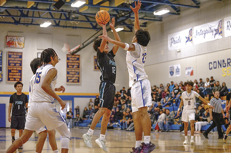 Piñon clinches No. 4 seed with win over Valley Pirates