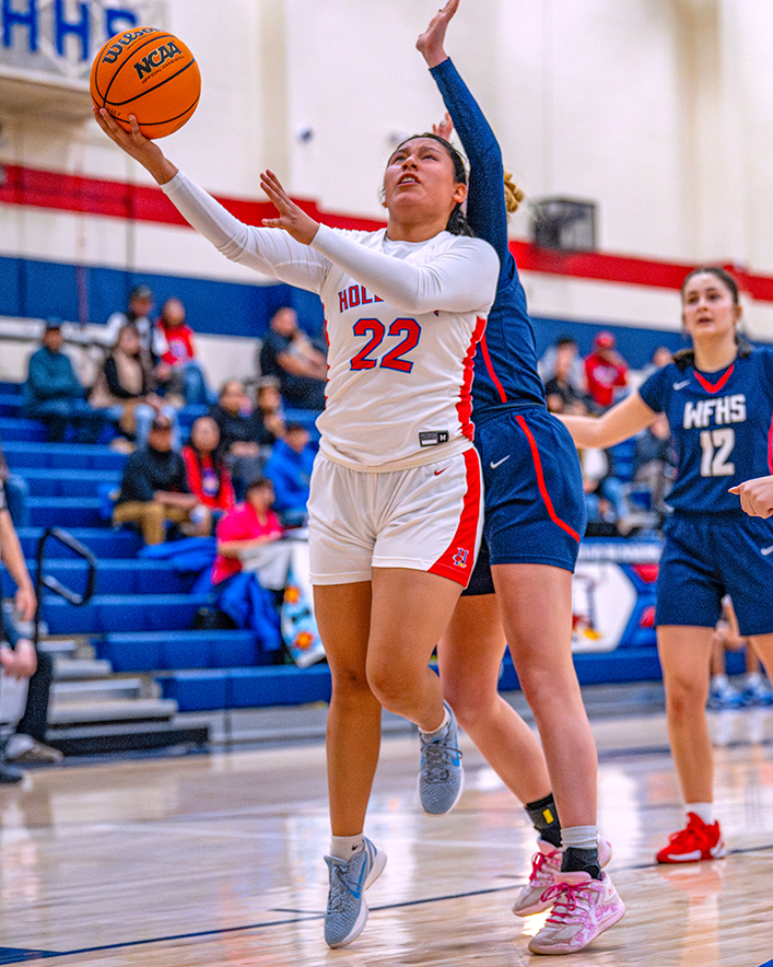 Bailey Williams’ second-half surge sends Holbrook to 3A state first round