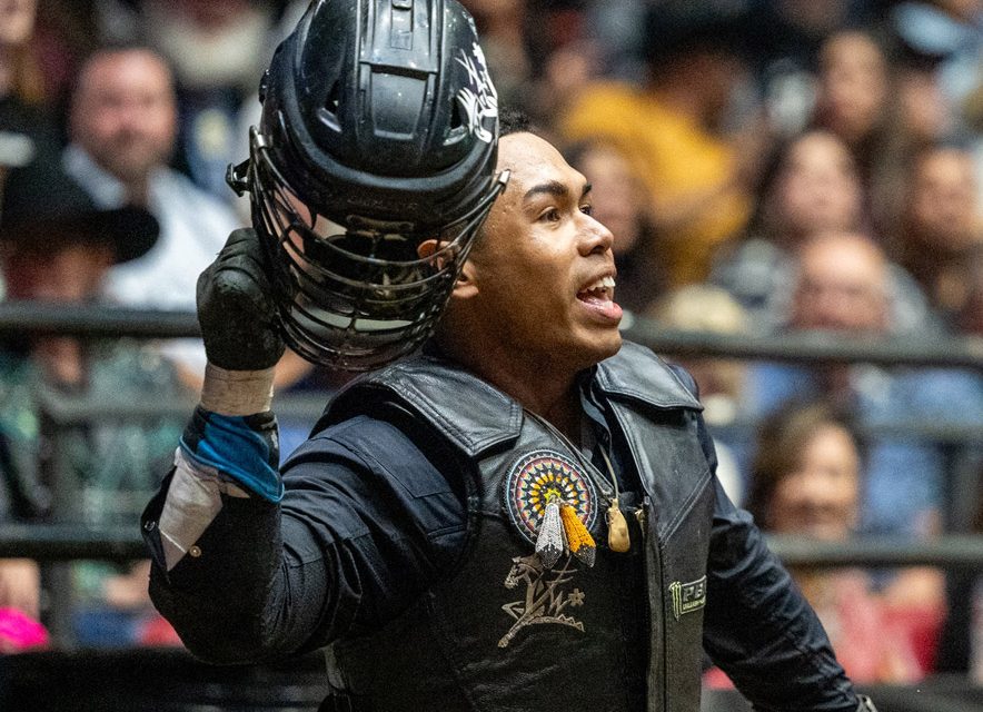 Whitehorse takes lead with 90.15 ride in Round 2 at Ty Murray Invitational