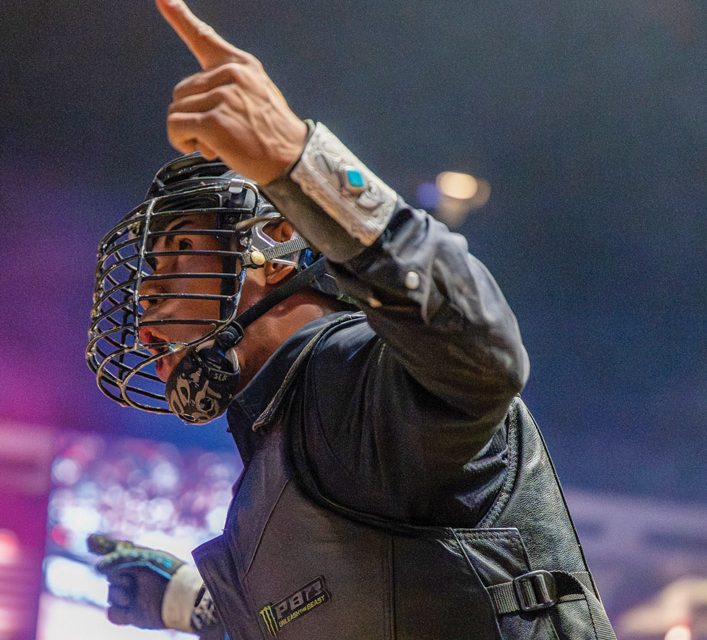Whitehorse scores 89.4 points on Take Down at Ty Murray Invitational