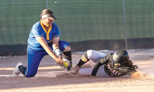 Bloomfield stuns Gallup, hands Lady Bengals third straight loss