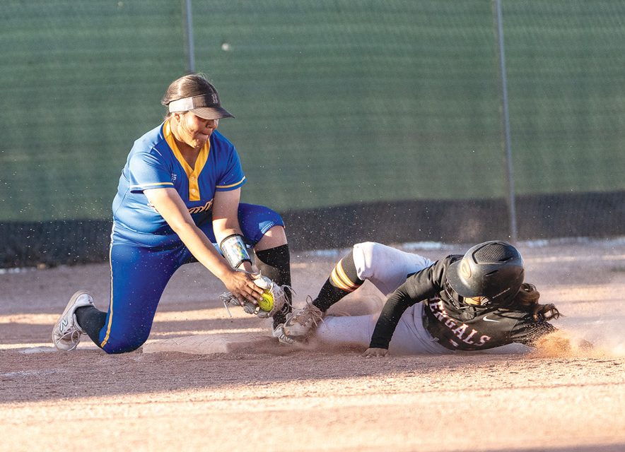 Bloomfield stuns Gallup, hands Lady Bengals third straight loss