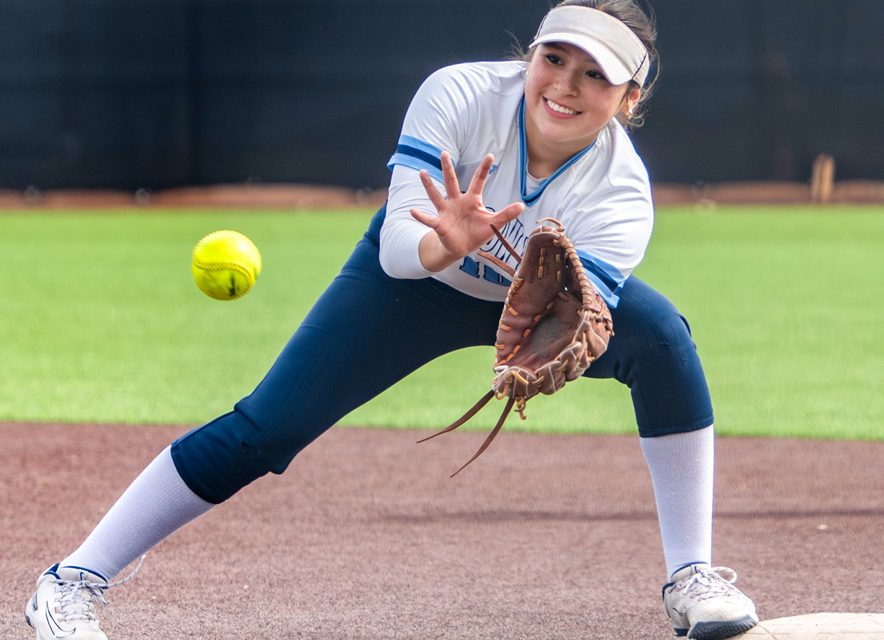 Window Rock rallies late to defeat Chinle 6-1 behind dominant pitching