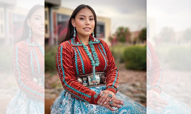 Diné student earns associate degree, salutatorian honors in same week